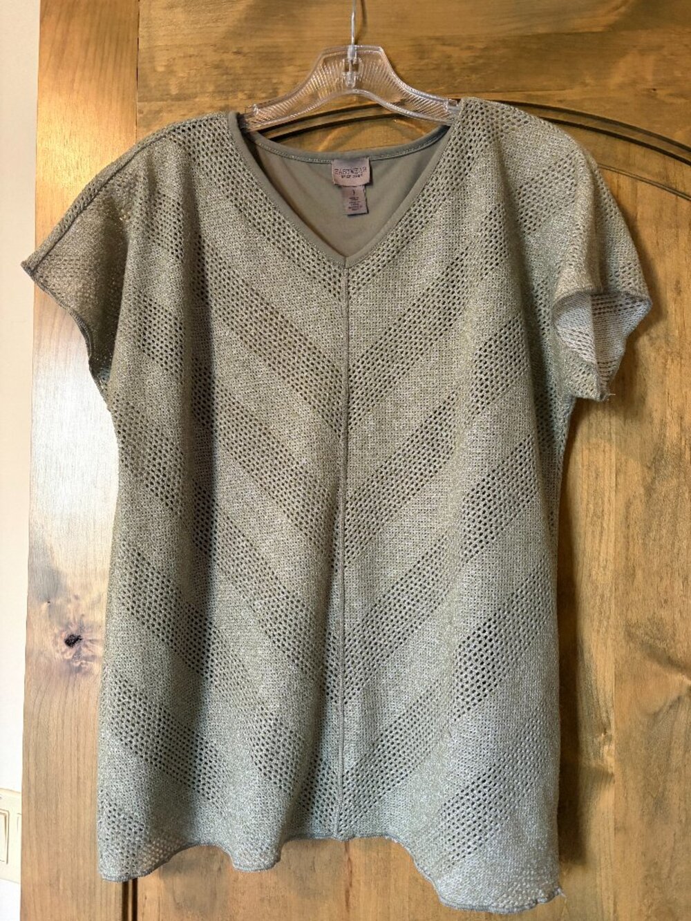 NEW-CHICOS EASYWEAR PULLOVER TOP. KNIT-VERY PRETTY SAGE GREEN SIZE 1 ROOMY FIT m